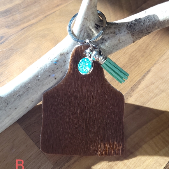 Accessories - Cowhide keychains